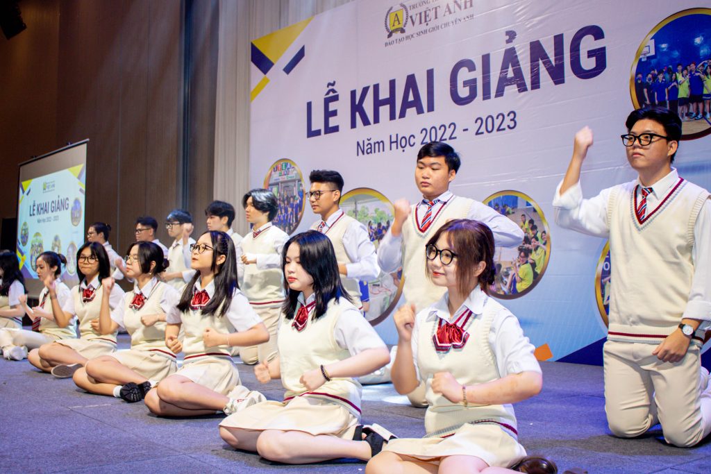 Rộn ràng Lễ khai giảng Trường Việt Anh TP.HCM năm học 2022 - 2023