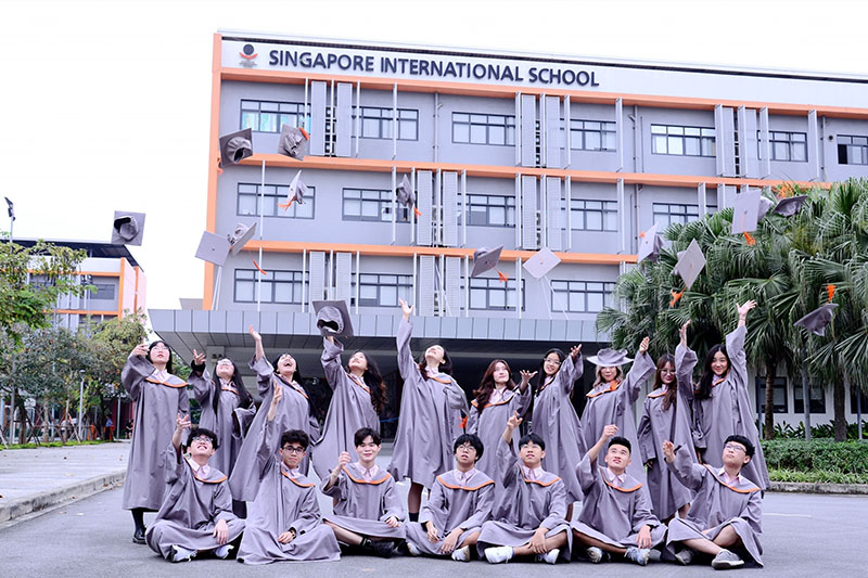 Singapore International School (SIS)